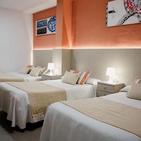 Apartamentos Turisticos Mastil 16 Малага Екстер'єр фото