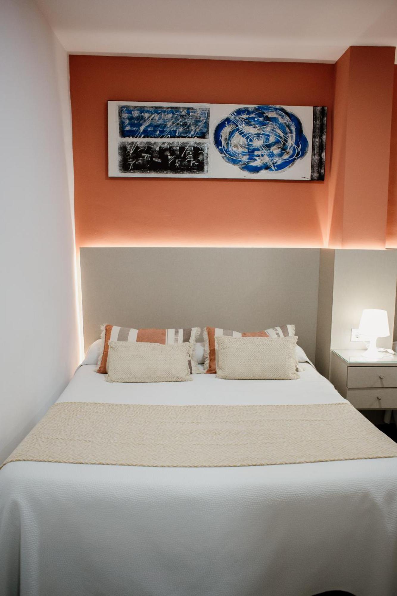 Apartamentos Turisticos Mastil 16 Малага Екстер'єр фото