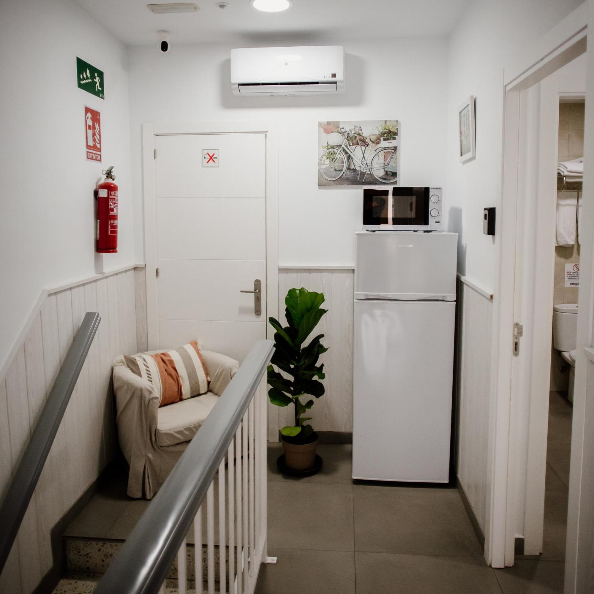 Apartamentos Turisticos Mastil 16 Малага Екстер'єр фото
